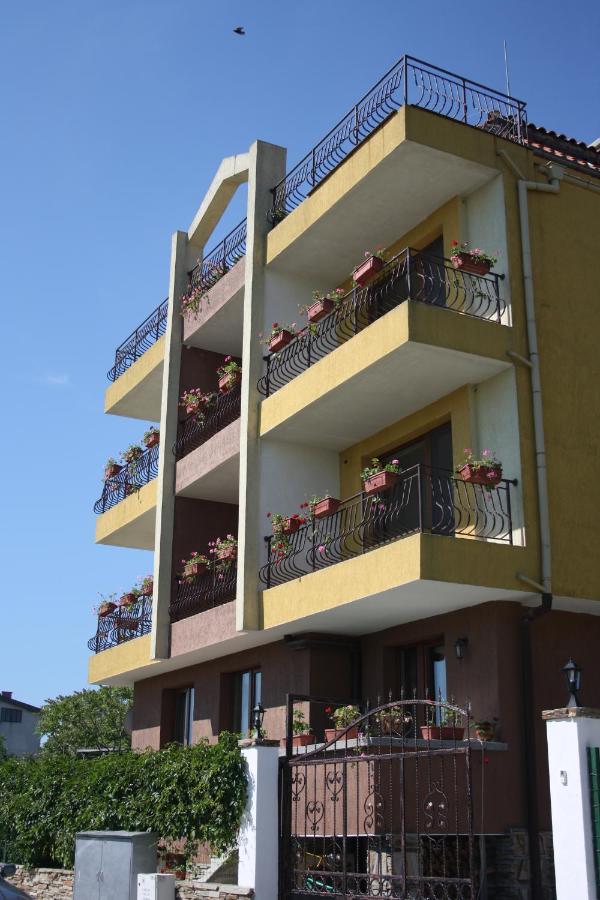 Family hotel Akra Csernomorec Kültér fotó